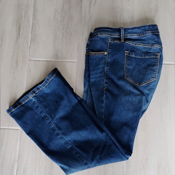 Torrid Dark Blue Women's Boot Cut Jeans - Picture 6 of 7